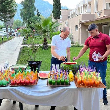 Alexius Beach Hotel ベルディビ エクステリア 写真