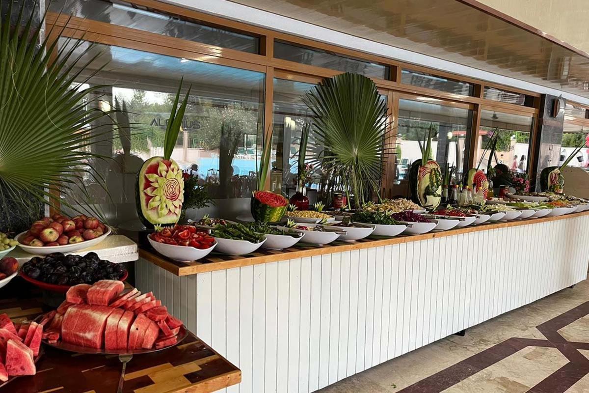 Alexius Beach Hotel ベルディビ エクステリア 写真